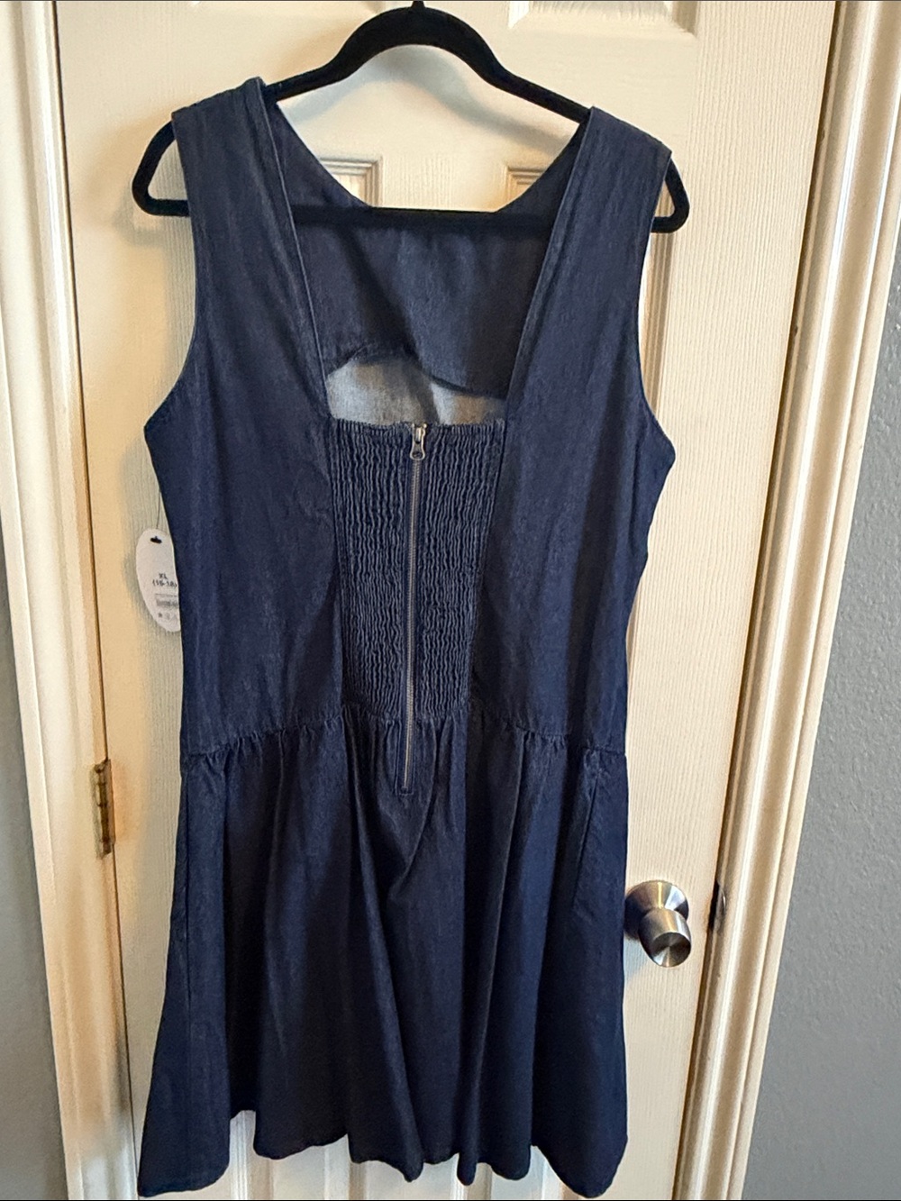 Women’s Sleeveless Dark Blue Denim Dress W/pockets - Picture 6 of 9